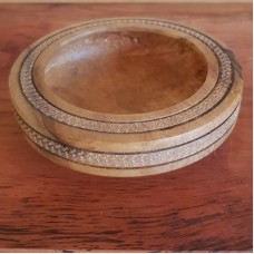 Small Sassafras Bowl with Decorative Edge